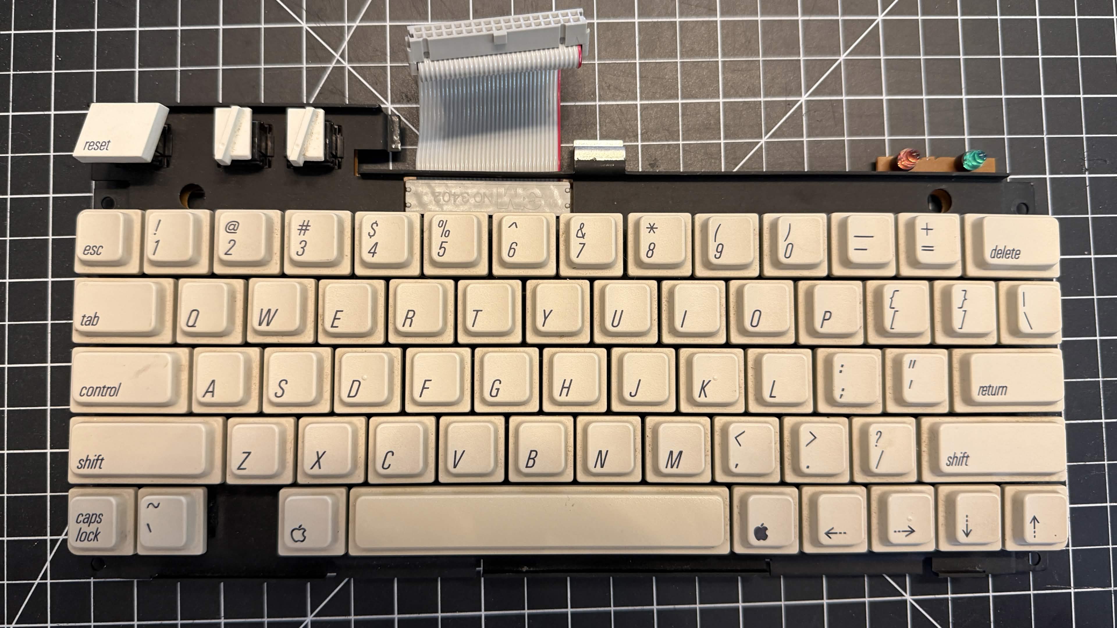 apple IIc amber alps