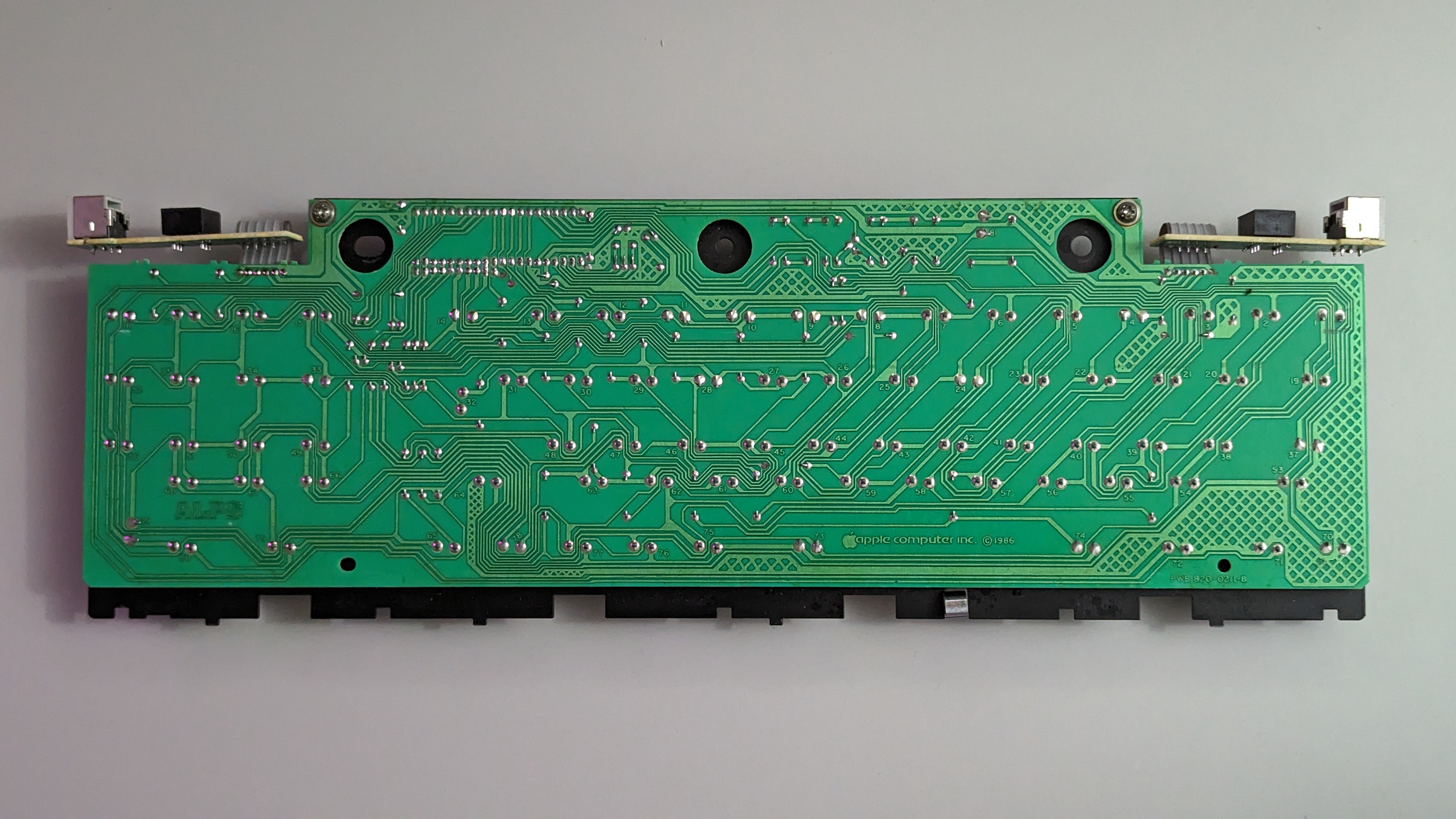 1990_apple_m0116_-_us_pcb1.jpg