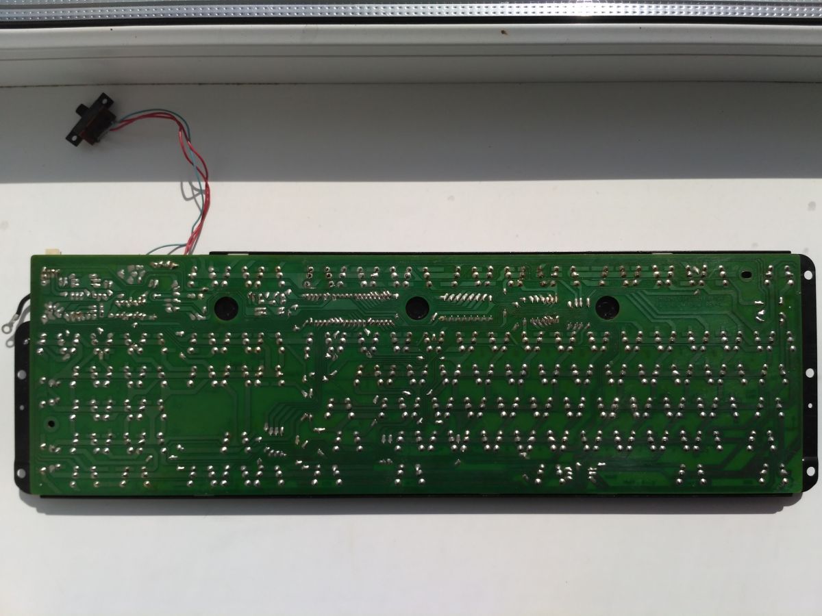 1200px-chicony_kb-5161c_mtsm_reva_pcb.jpg