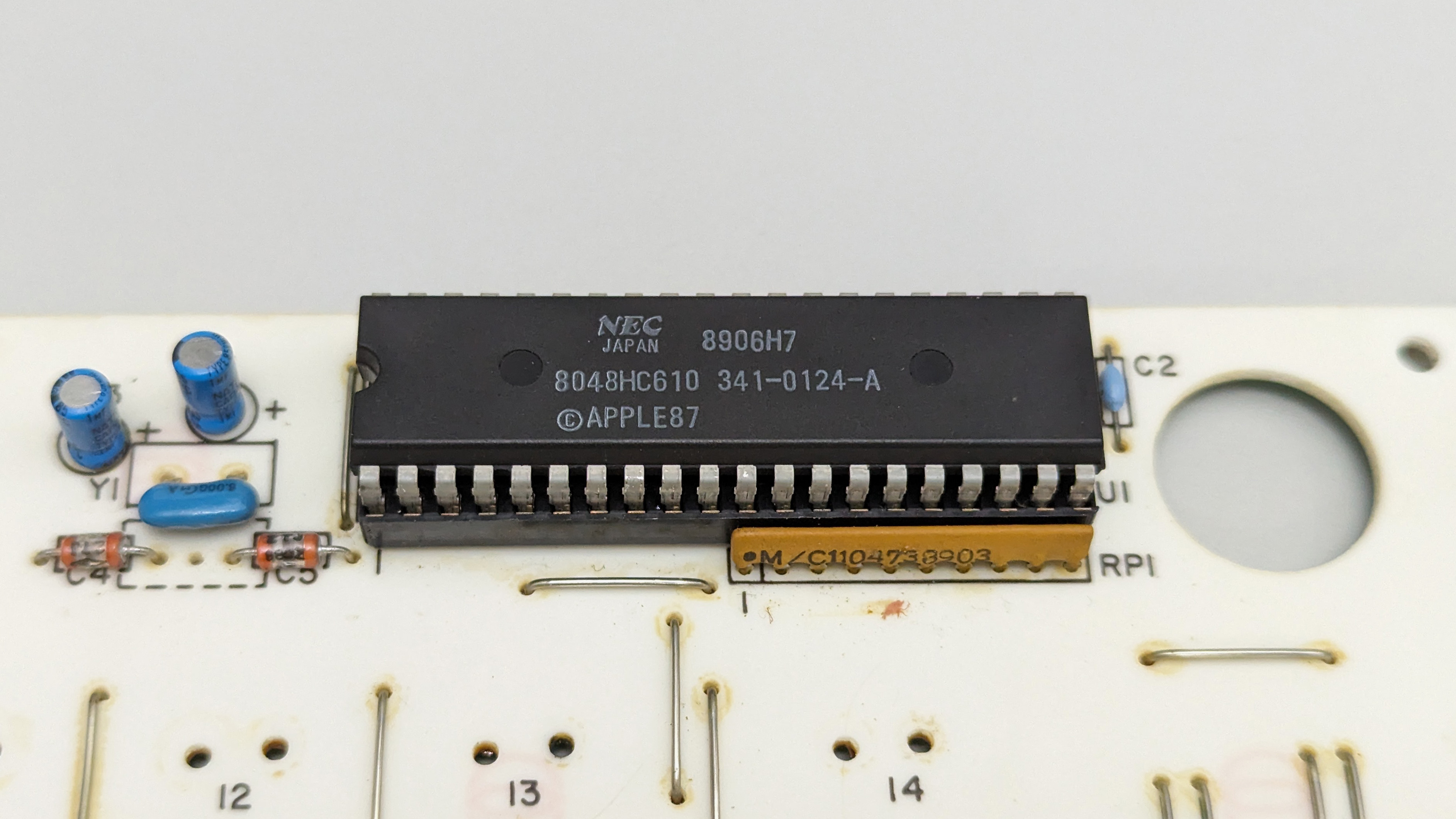 1989_apple_m0118_-_german_pcb4.jpg