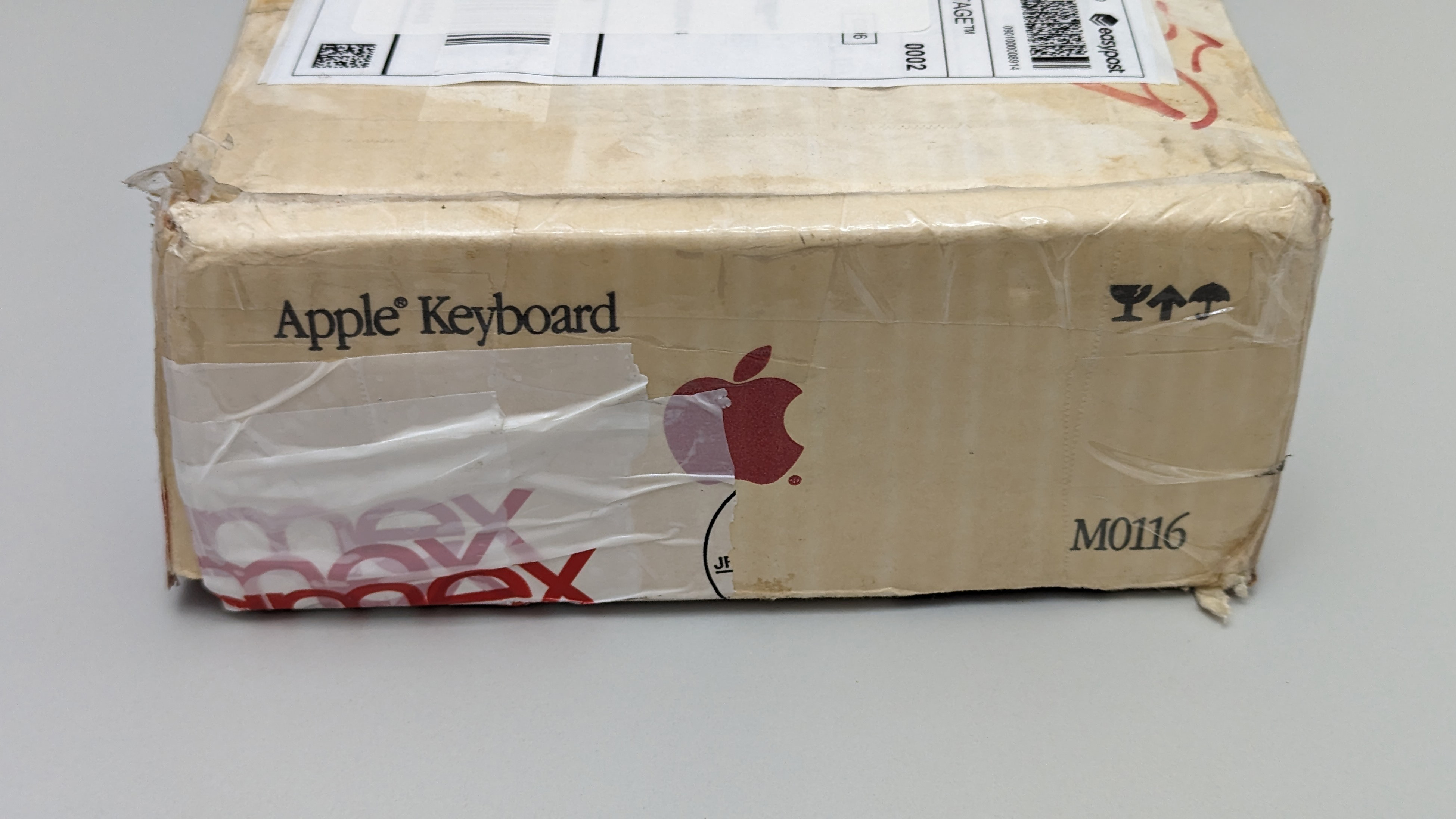 1990_apple_m0116_-_us_box3.jpg